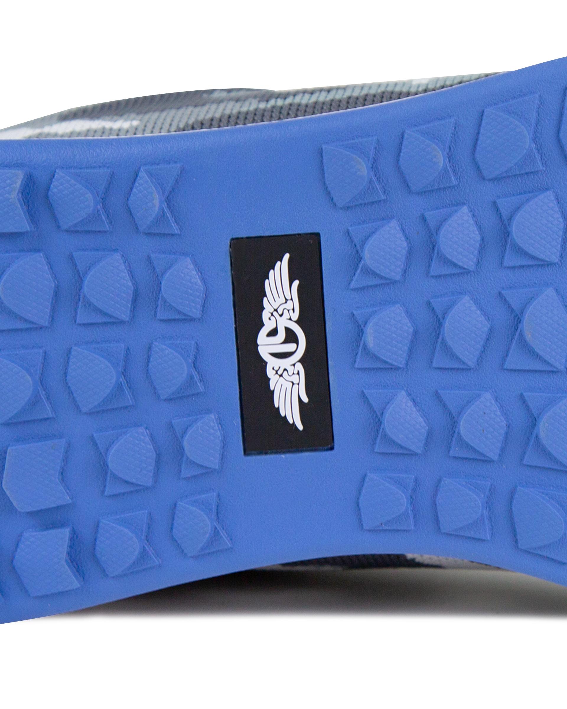Men's Field V2 Shoe in Camo Carbon, close-up outsole detail view featuring the blue traction outsole and black SD logo label