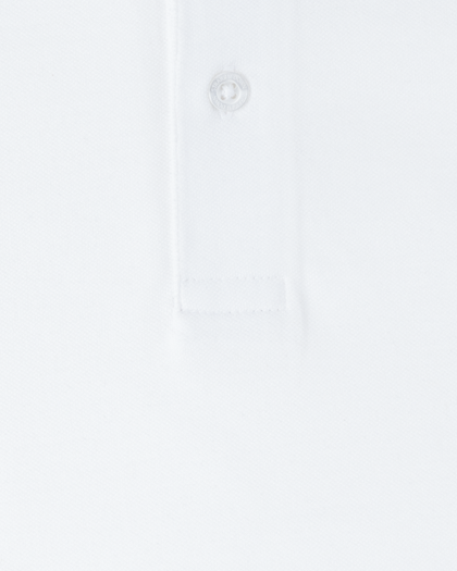 Oxford Polo in White, close-up fabric and placket detail