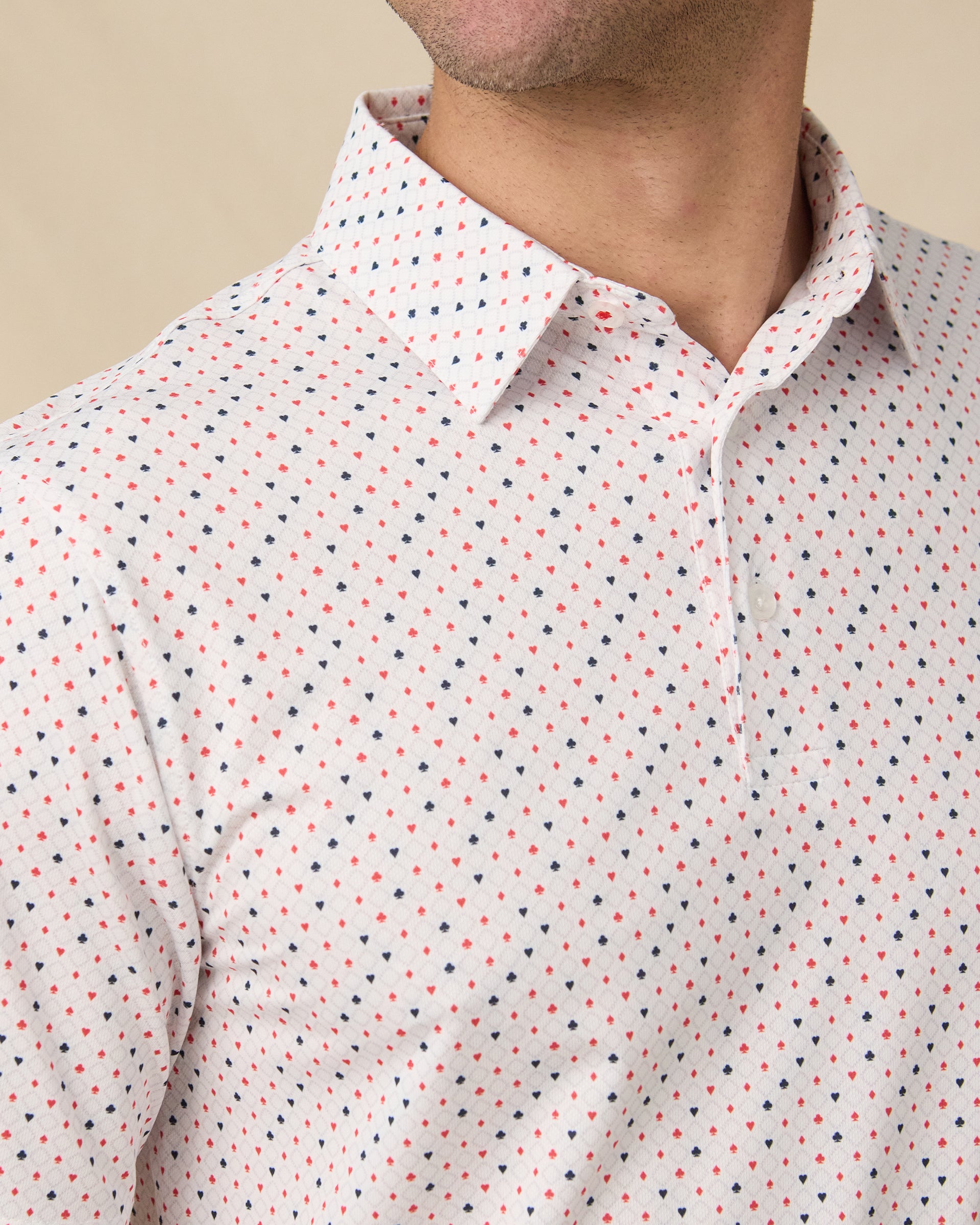 Casino Polo in Flag Red, collar and print detail close-up