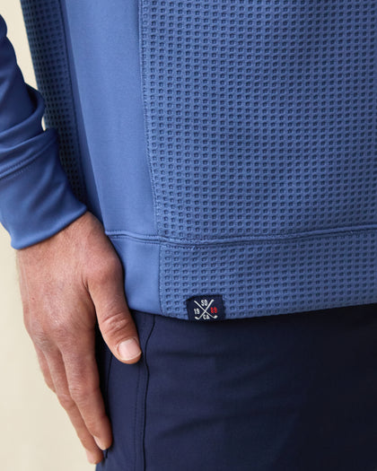 Men’s Optic Hybrid Hoodie in moonlight blue, hem tag detail view
