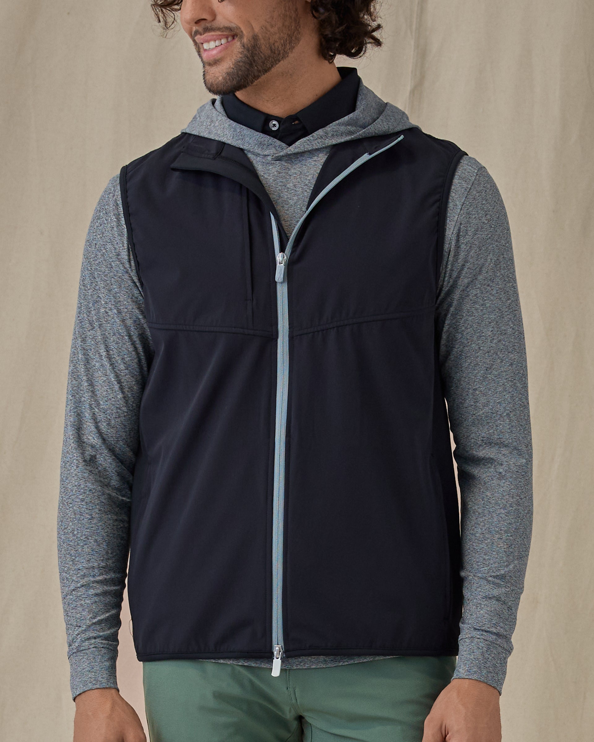 Zephyr Hybrid Vest - Black
