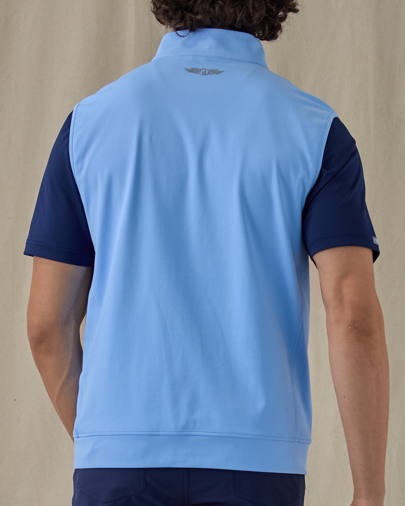 Carson Vest - Carolina
