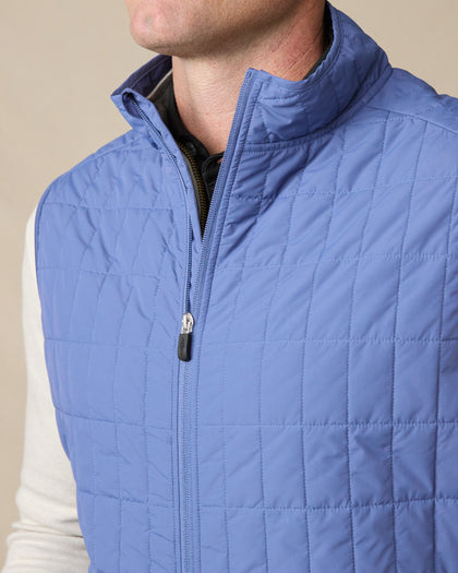 Close-up of the Big Horn Quilted Vest in Moonlight, highlighting the grid quilting, full-zip front, and stand collar.