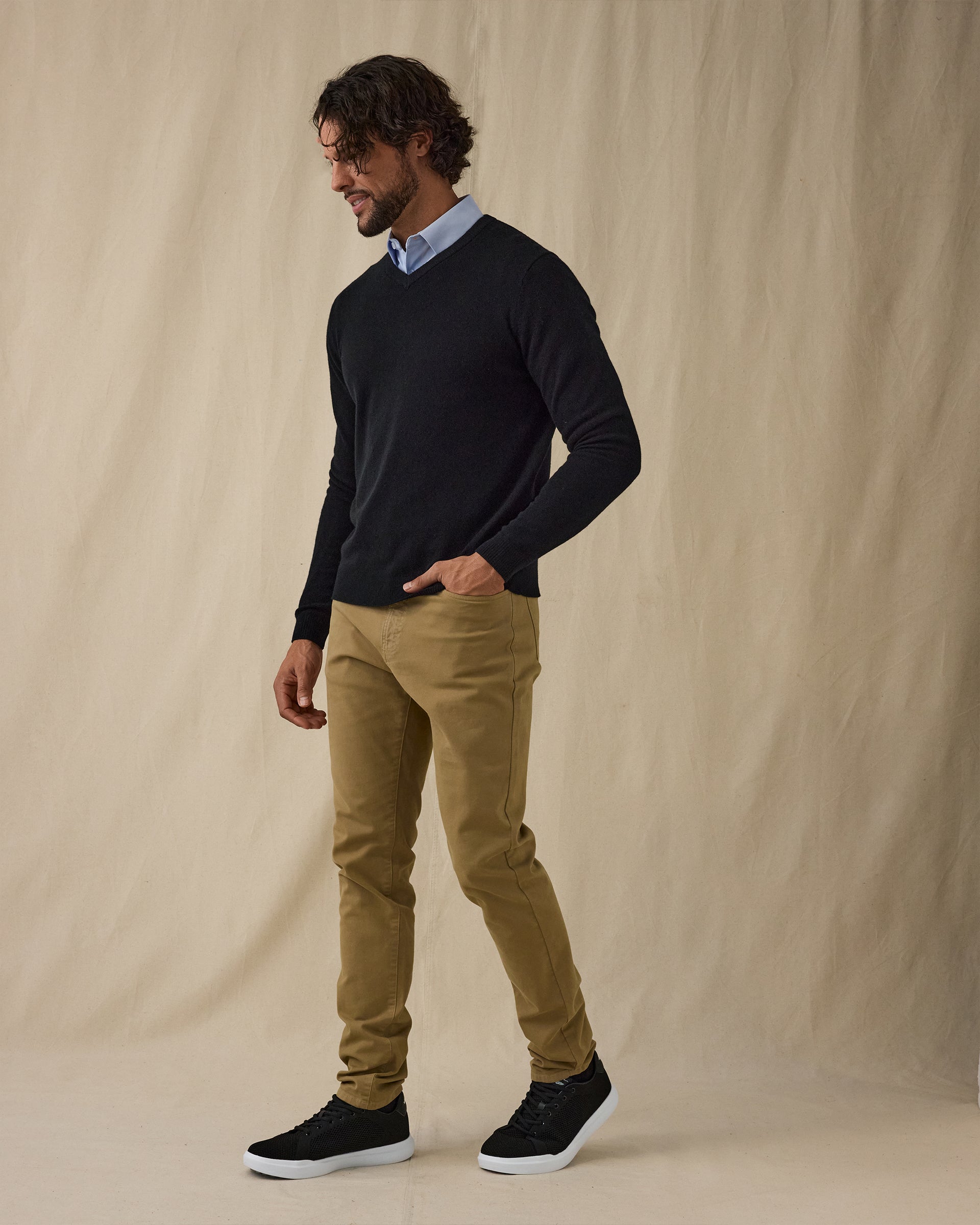 Ballesteros V-Neck Sweater - Black
